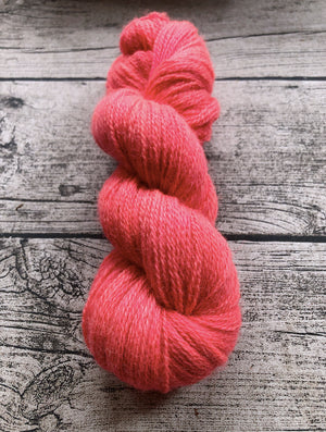 NORTHIAM fingering - coral - limited edition & hand dyed