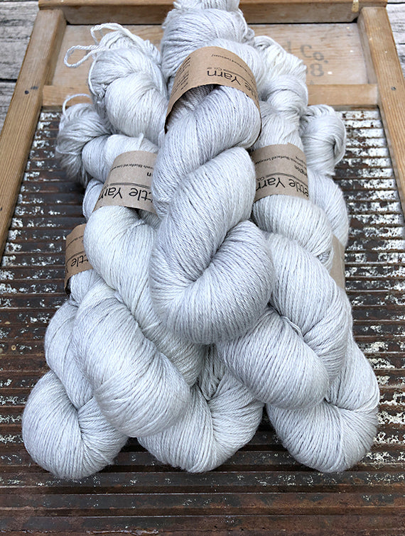 ISLINGTON fingering –  PRE-ORDER Icicle