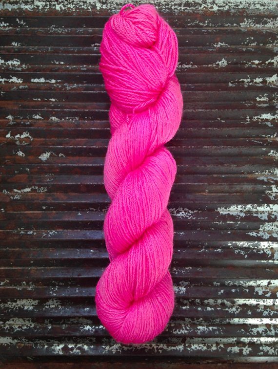 ISLINGTON fingering – PRE-ORDER Padparadscha