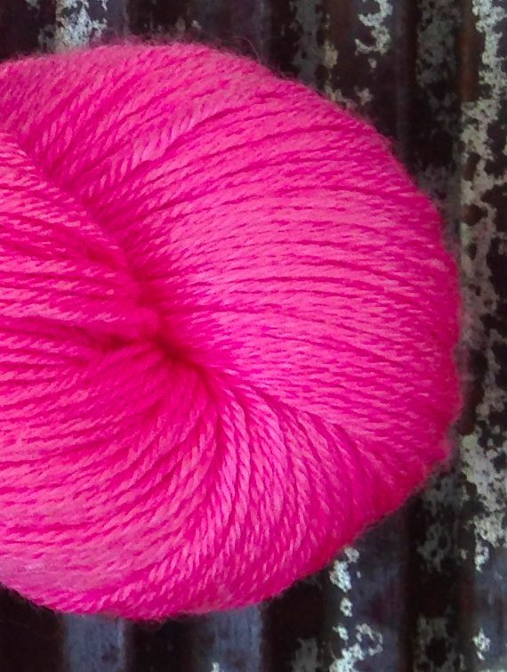 ISLINGTON fingering – PRE-ORDER Padparadscha