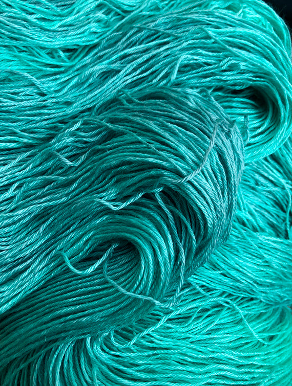 ISLINGTON fingering –  PRE-ORDER Pom