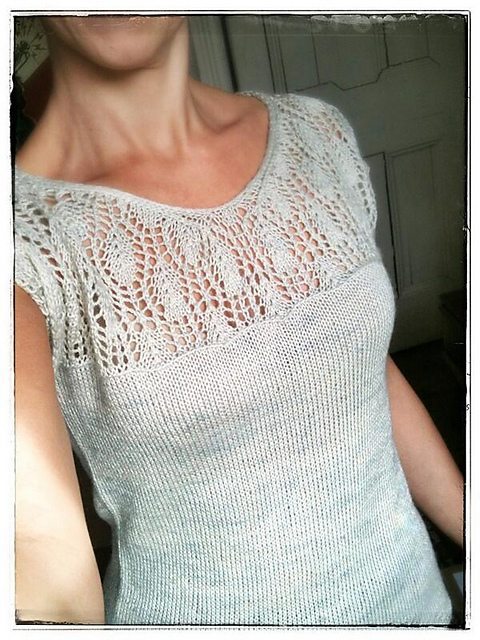 ISLINGTON fingering –  PRE-ORDER Icicle