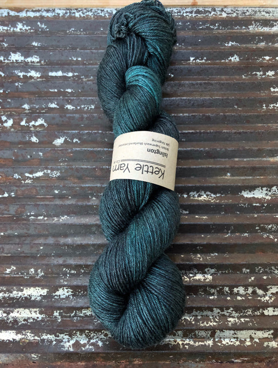 ISLINGTON fingering –  PRE-ORDER Nori